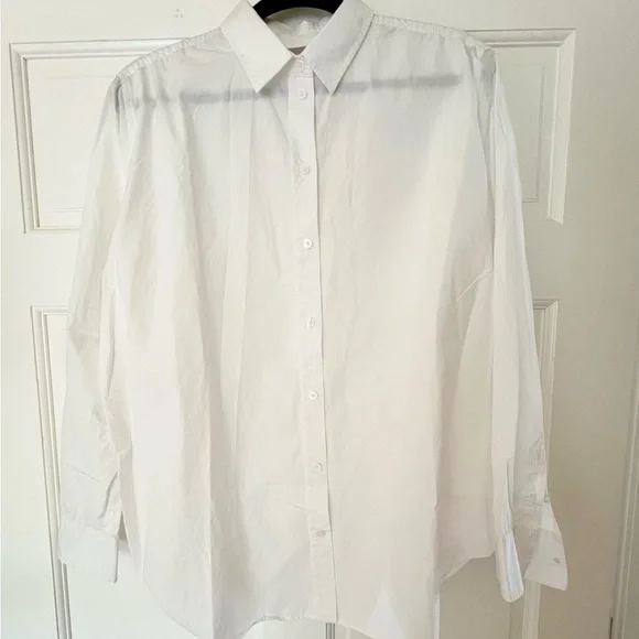 Everlane - The Relaxed Poplin Shirt - Picture 2 of 6